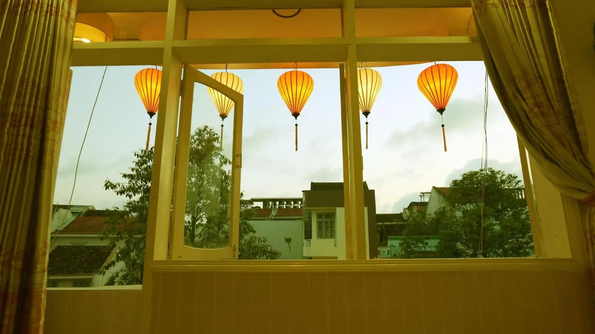 Minh Quang Hotel Χόι Αν